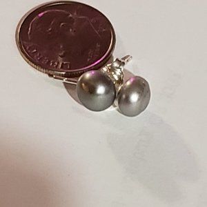 Natural Gray 7-8mm Freshwater Pearl .925 Silver Stud Earrings